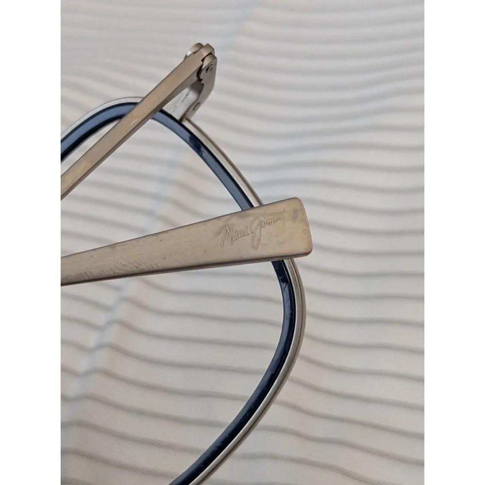 Maui Jim FOLLOWING SEAS MJ-555-17M BLUE SILVER 53/22/145  FRAME ONLY